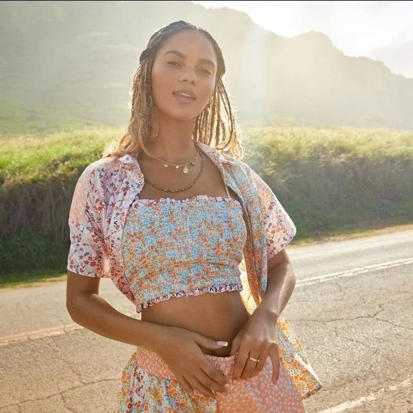 AE Cropped Tube Top - Picture 2 of 6